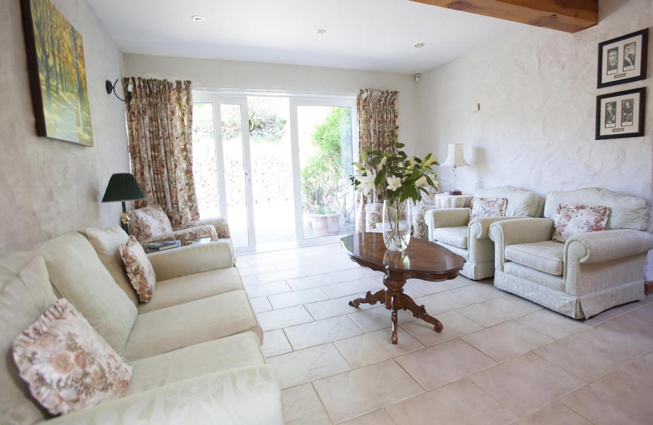 Wicklow Way Lodge ภายนอก รูปภาพ